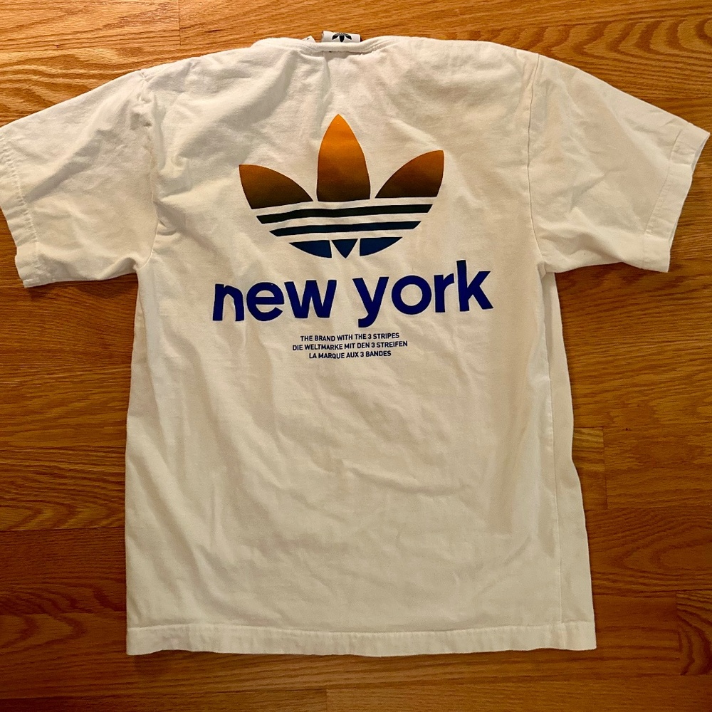 adidas Men's New York Graphic Tee (S)
